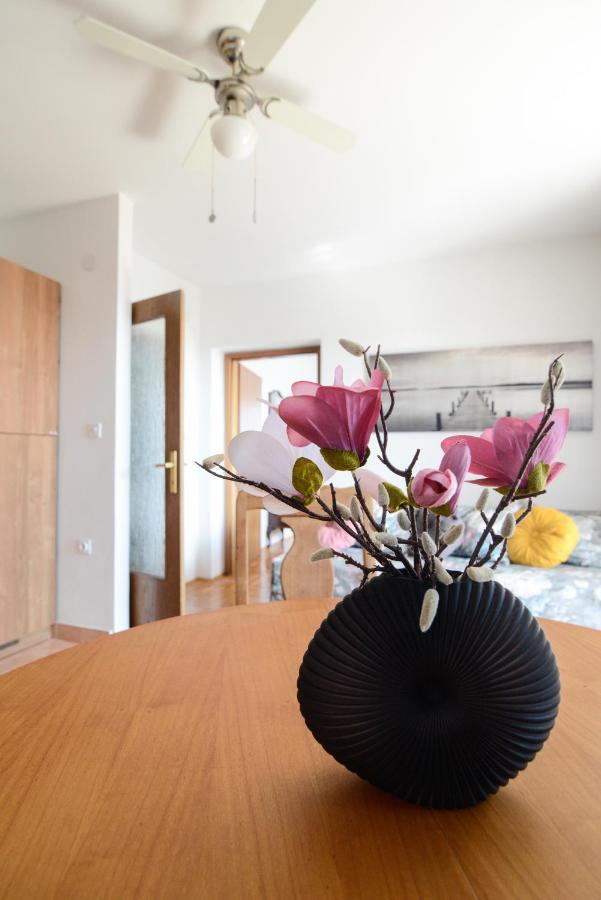Apartment Glicinija Zadar Dış mekan fotoğraf